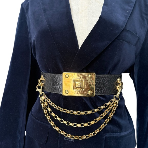 Vintage Bebe gold and black chain leather  belt size small. main image 8